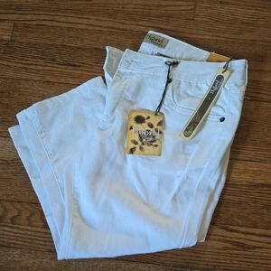 Hybrid & Company White Capris